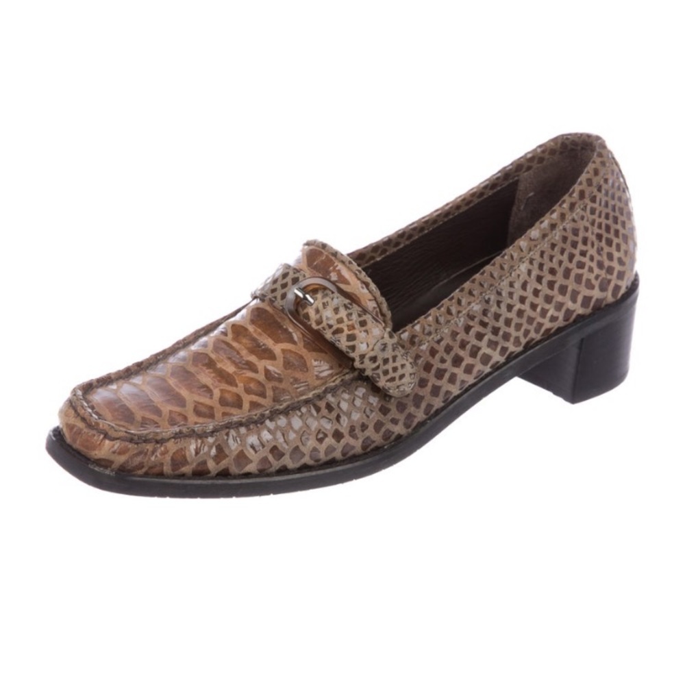 Vintage Stuart Weitzman loafers